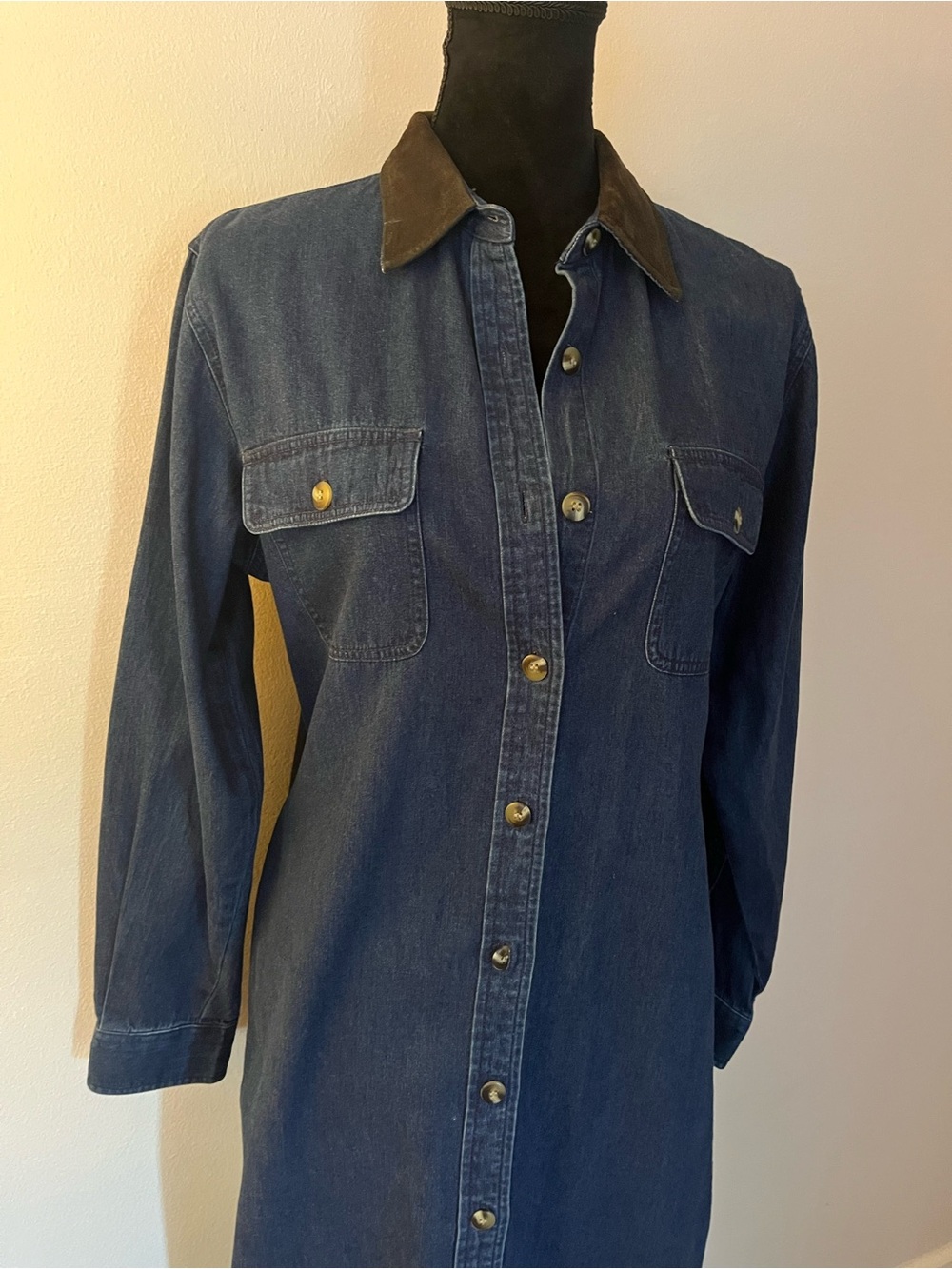 Vintage 90s Charter Club Denim Shirt Dress w Suede Collar, size 10 ankle length - Picture 2 of 9